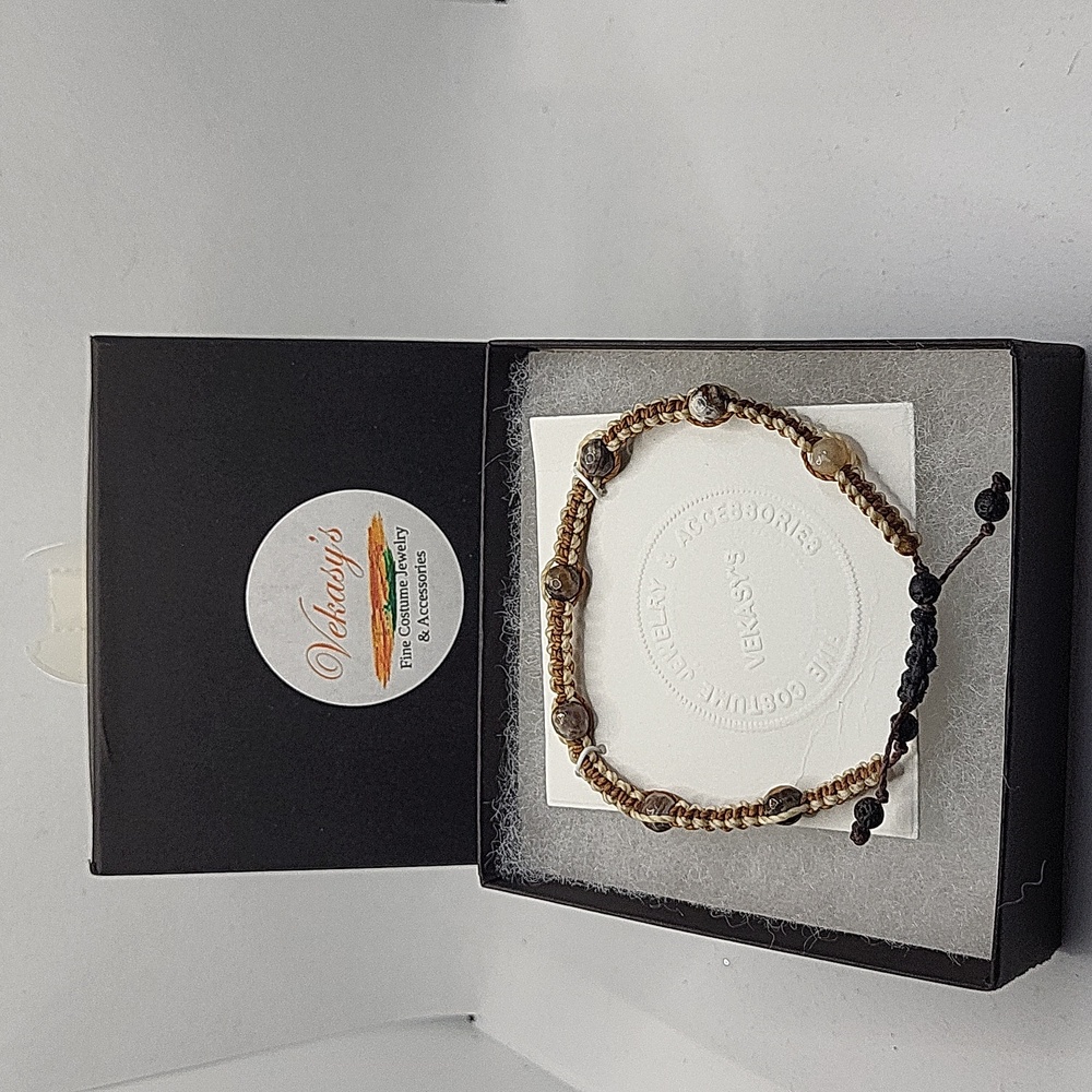 Macramé Adjustable 'Friendship Style' Bracelet - Picture 1 of 5